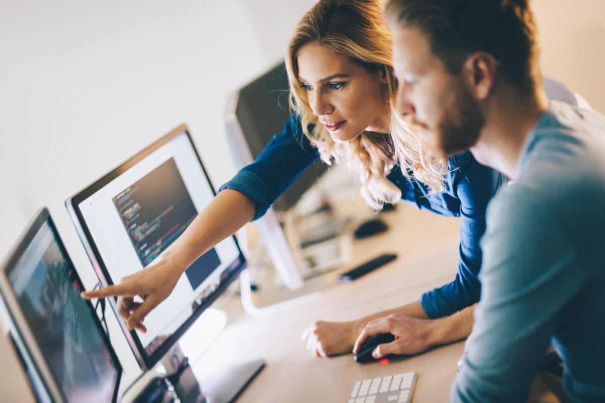 The Advantages and Benefits of Outsourcing Your Website and Web Hosting Administration
